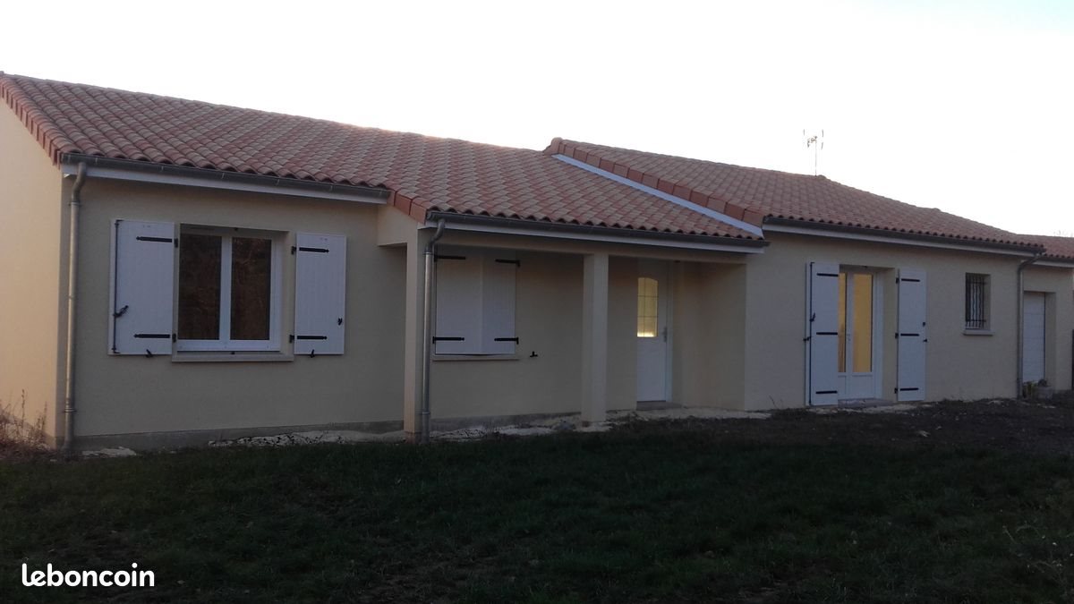 Maison à louer, 120m², Fleuré