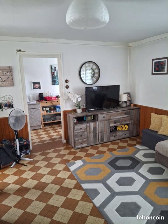 Maison à louer, 94m², Bailleval