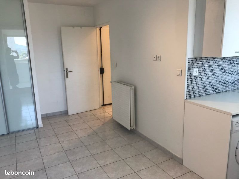 Appartement à louer, 23m², Marseille 11ème
