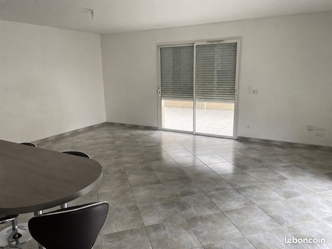 Maison à louer, 83m², Gond-Pontouvre