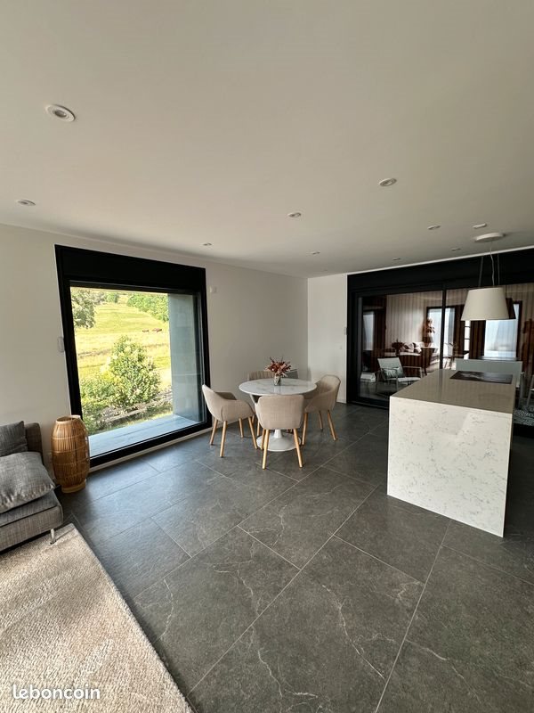 Appartement à louer, 80m², Thyez