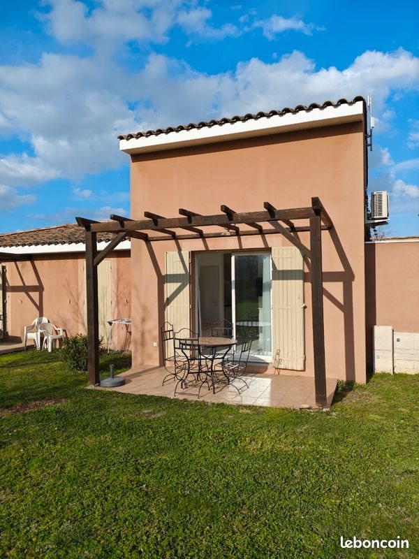 Maison à louer, 30m², Saint-Saturnin-lès-Avignon