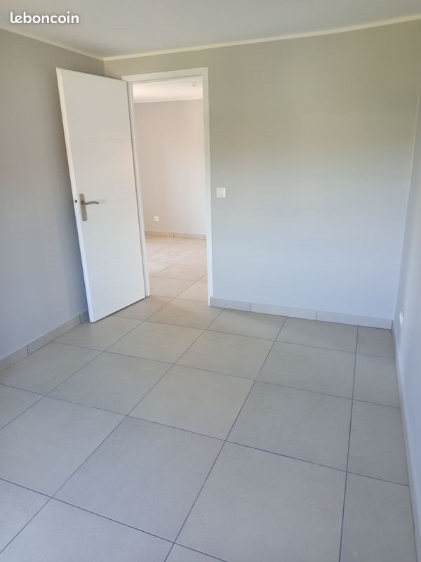 Appartement à louer, 32m², Alès