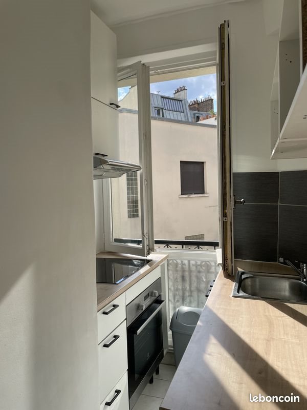 Appartement à louer, 28m², Paris 18ème