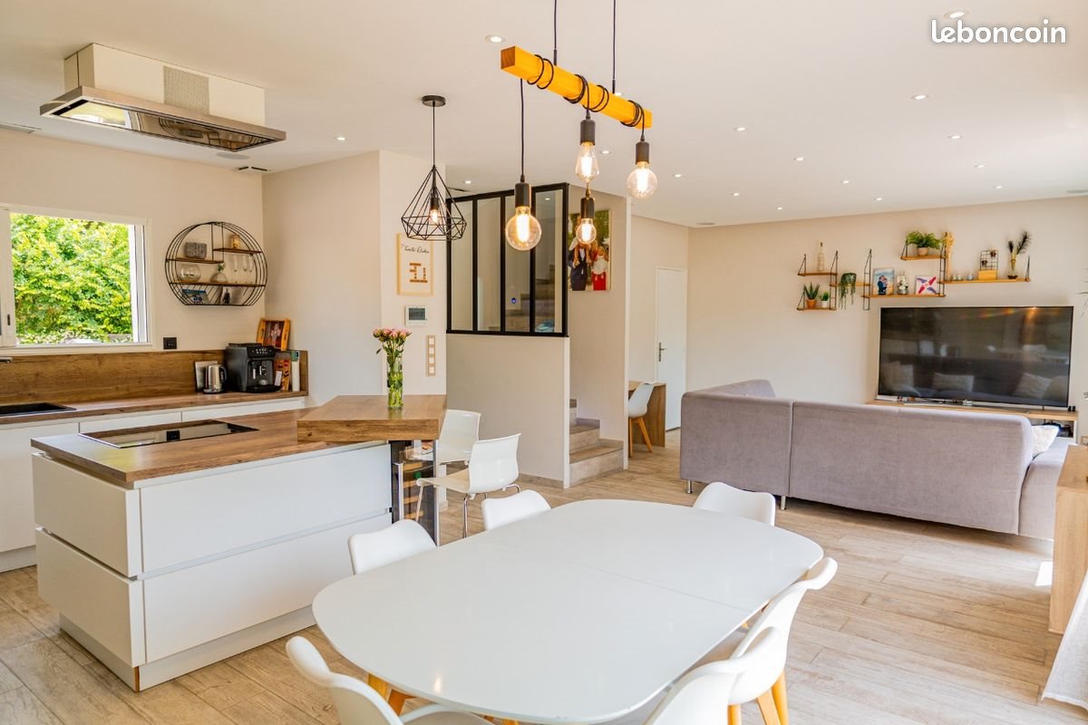 Maison à louer, 137m², La Crau