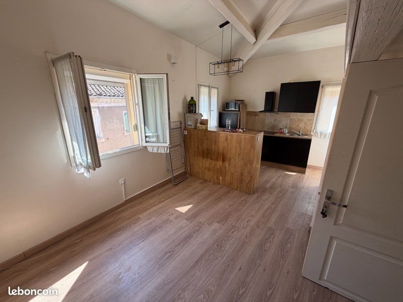Appartement à louer, 25m², Trets