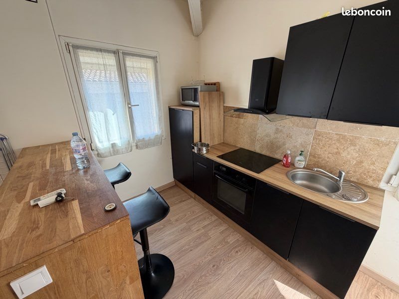Appartement à louer, 25m², Trets