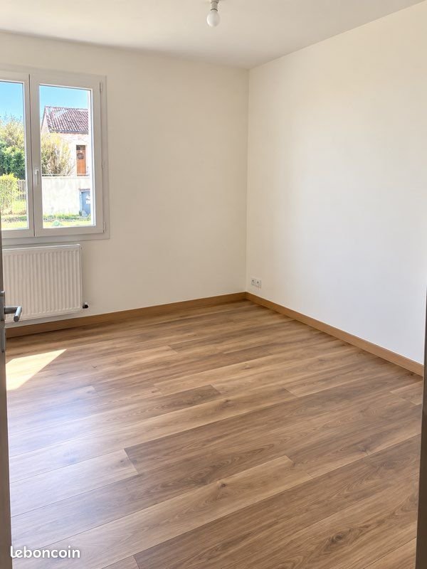 Maison à louer, 86m², Collemiers