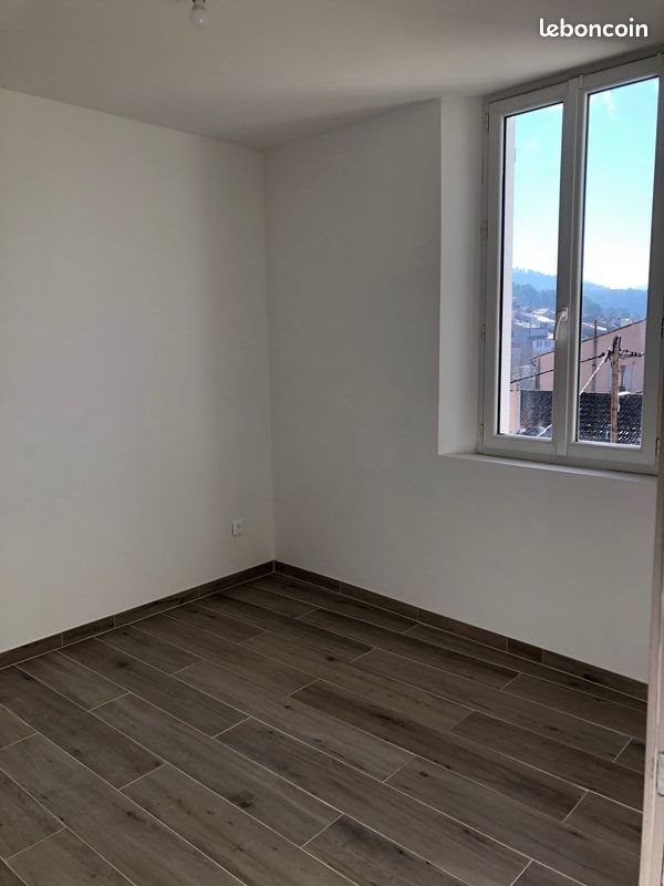 Appartement à louer, 54m², Gémenos