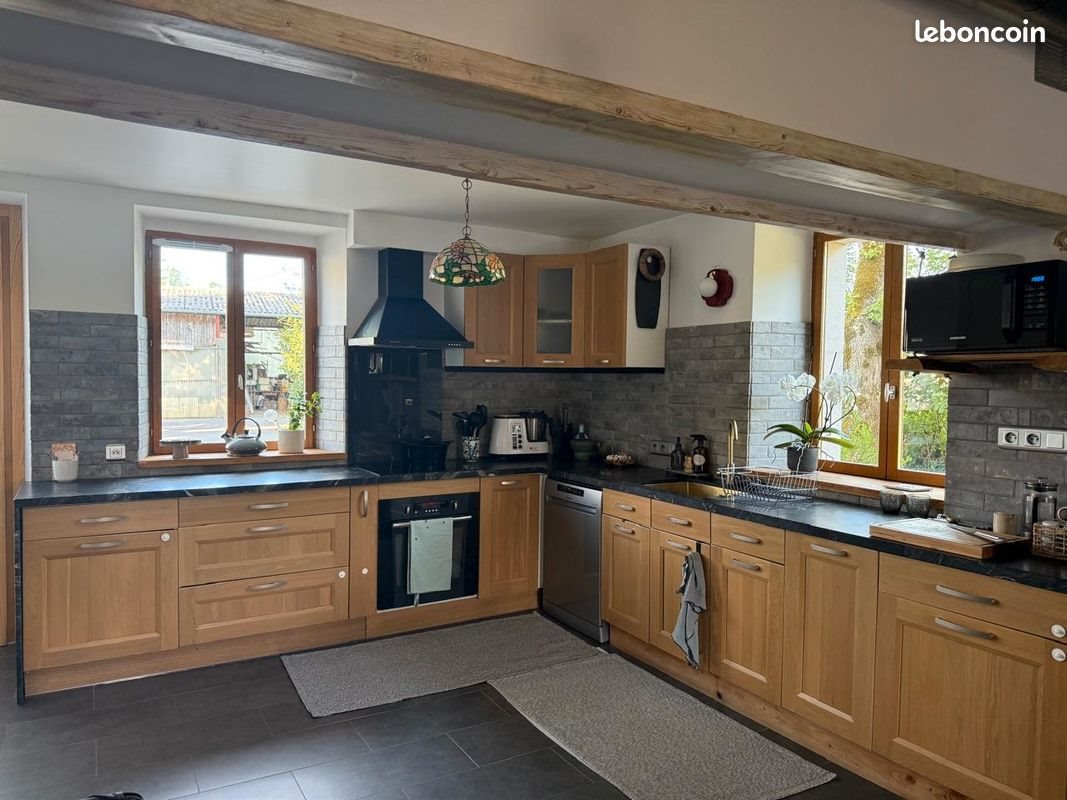 Appartement à louer, 85m², Cornier