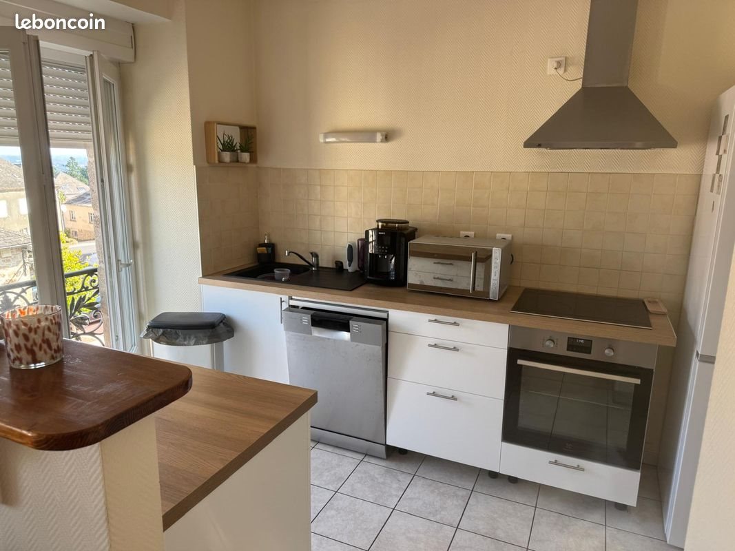 Appartement à louer, 68m², Sainte-Féréole