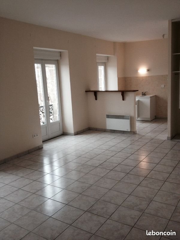 Appartement à louer, 68m², Sainte-Féréole