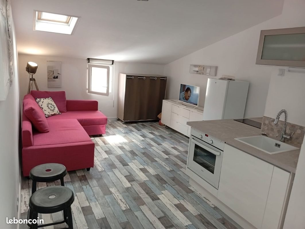 Appartement à louer, 25m², Saint-Jean-d'Angély