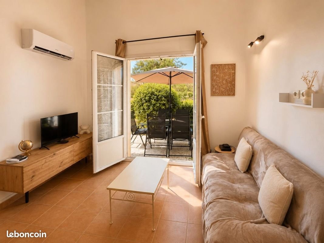 Maison à louer, 45m², Gallargues-le-Montueux