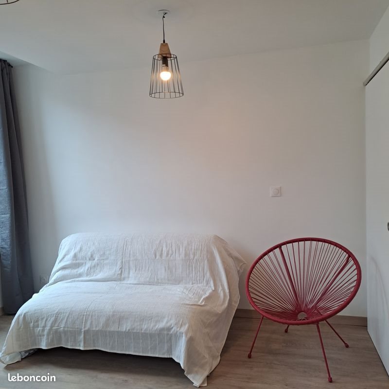 Appartement à louer, 25m², Niort