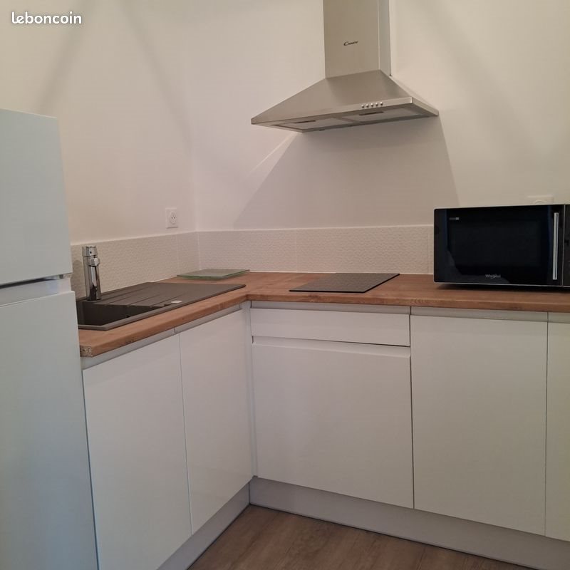 Appartement à louer, 25m², Niort