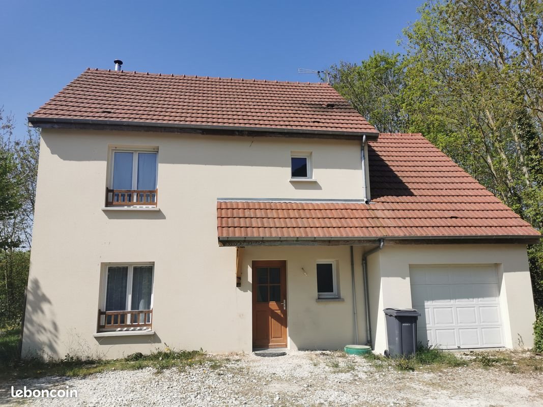 Maison à louer, 120m², Montaulin