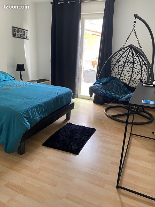 Maison à louer, 170m², Les Eglisottes-et-Chalaures