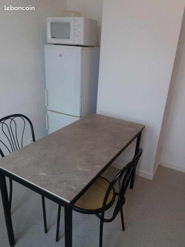 Appartement à louer, 25m², Saint-Genis-Laval