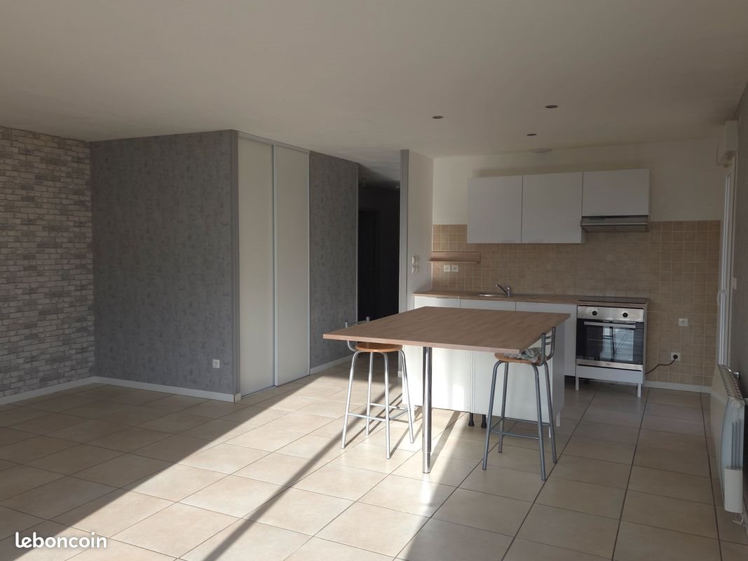 Maison à vendre, 111m², Bussières