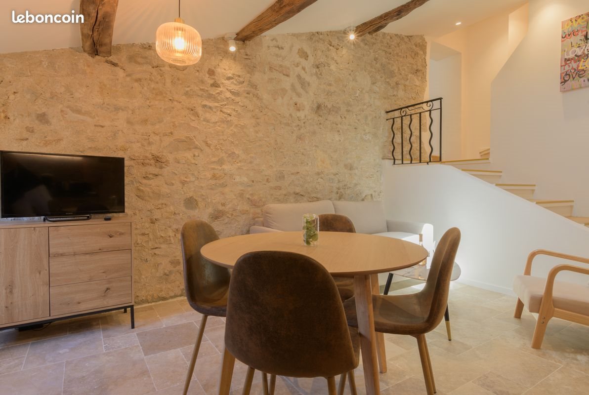 Appartement à louer, 50m², Valbonne