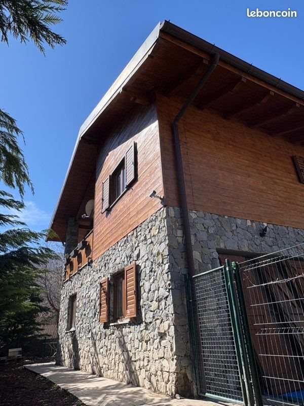 Maison à vendre, 111m², Tende