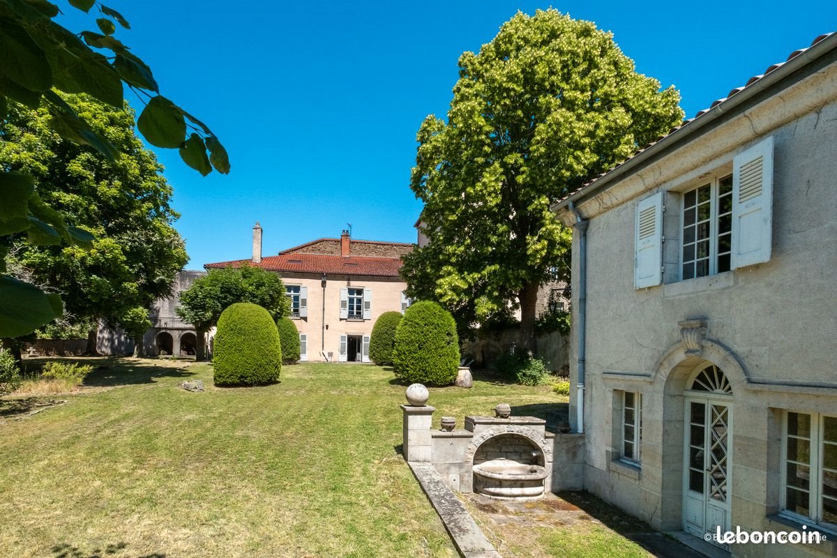 Maison à vendre, 305m², Brives-Charensac