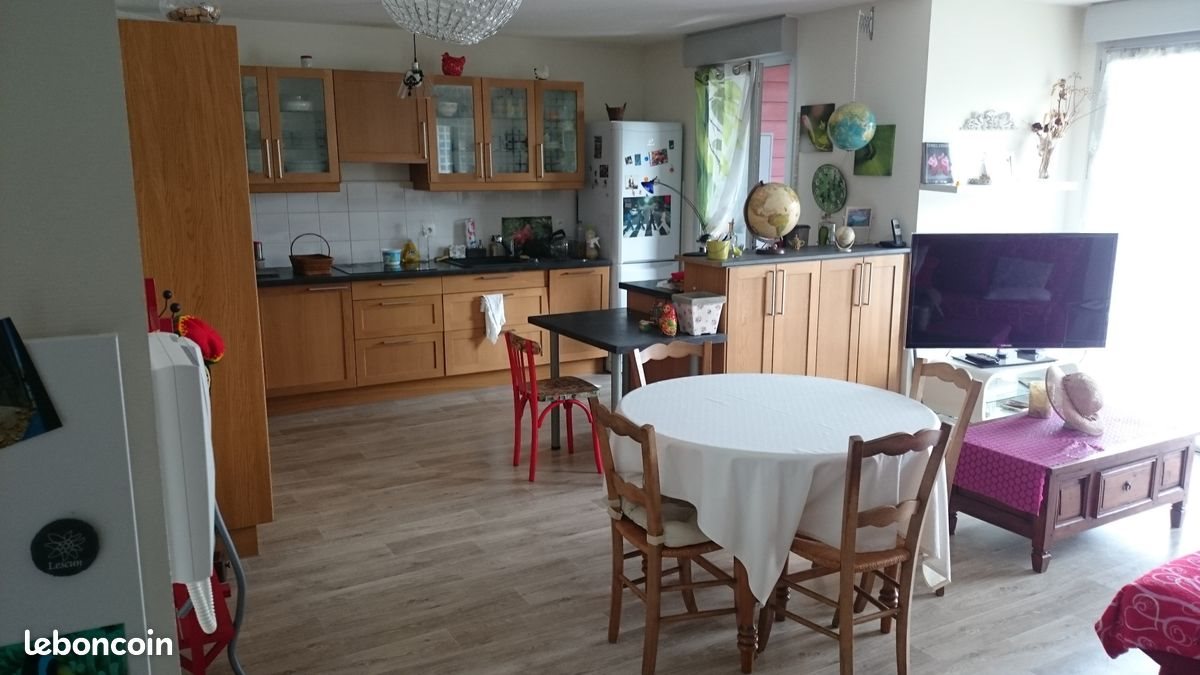 Appartement à louer, 66m², Gelos