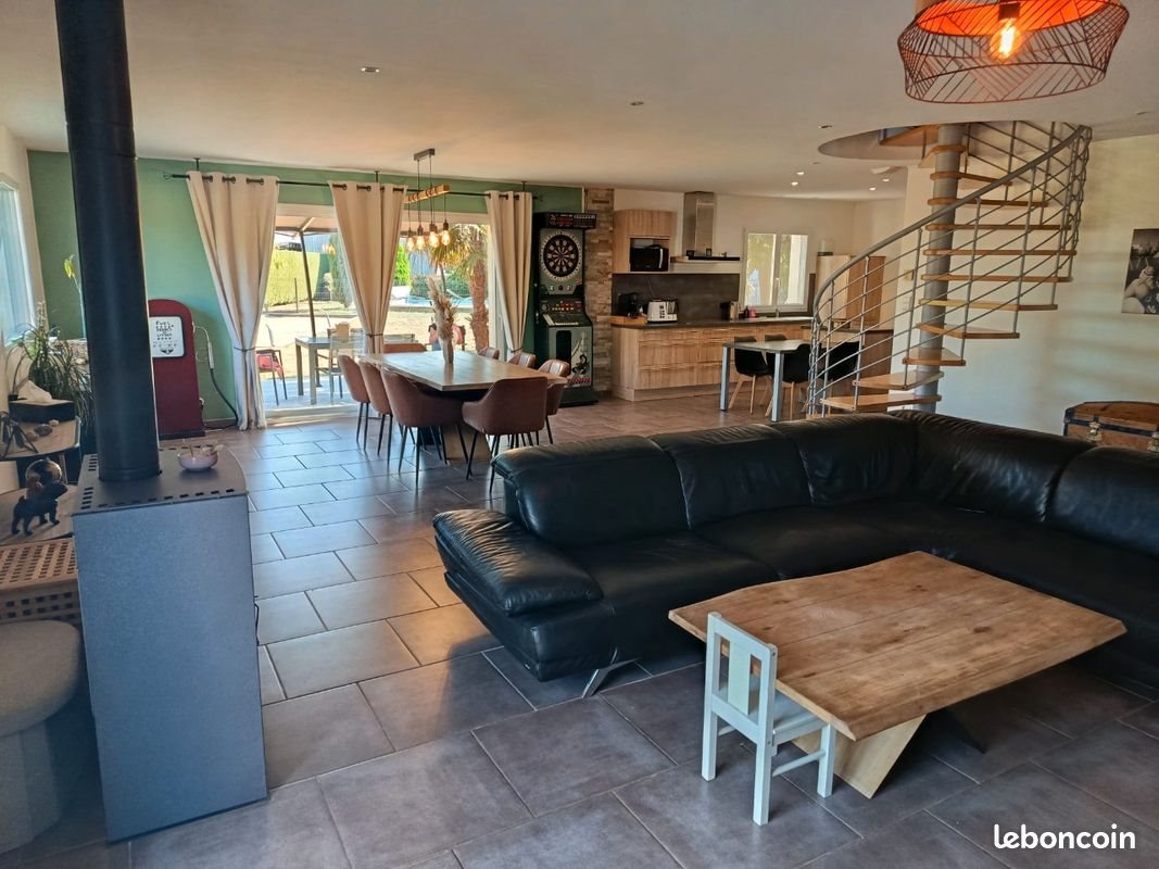 Maison à vendre, 195m², Quintenas