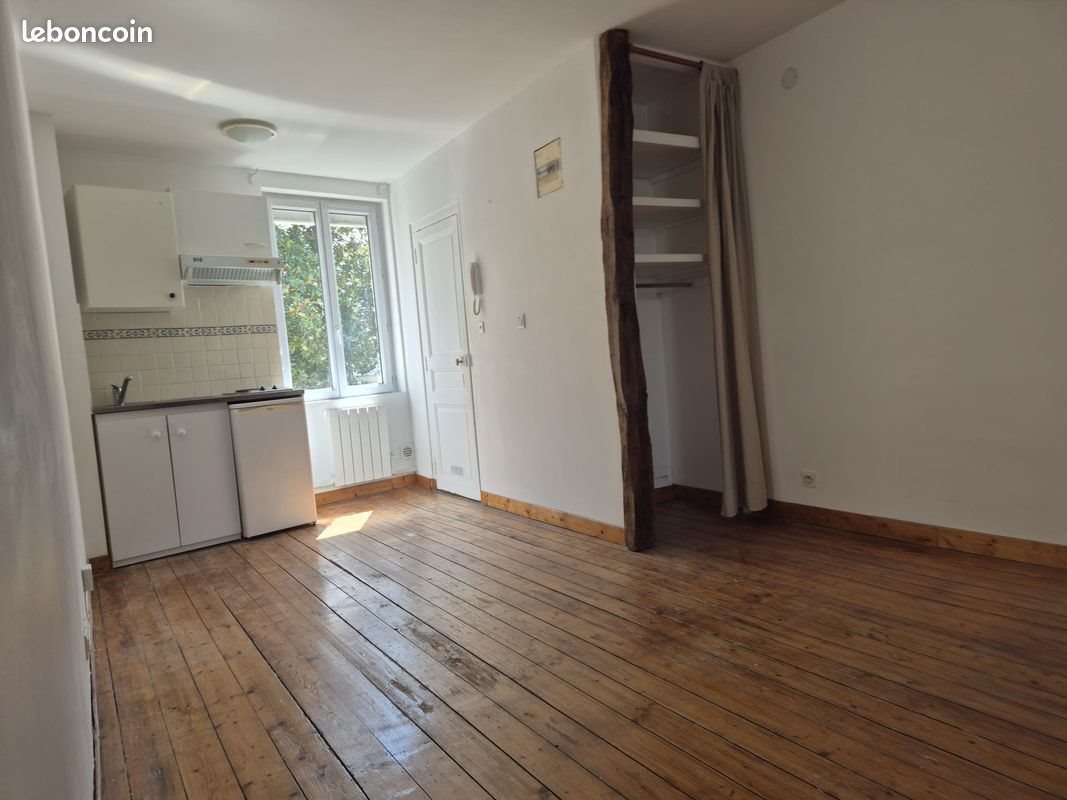Appartement à louer, 19m², Tours