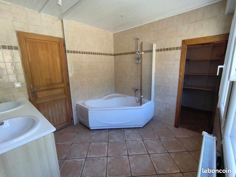 Appartement à louer, 83m², Moûtiers