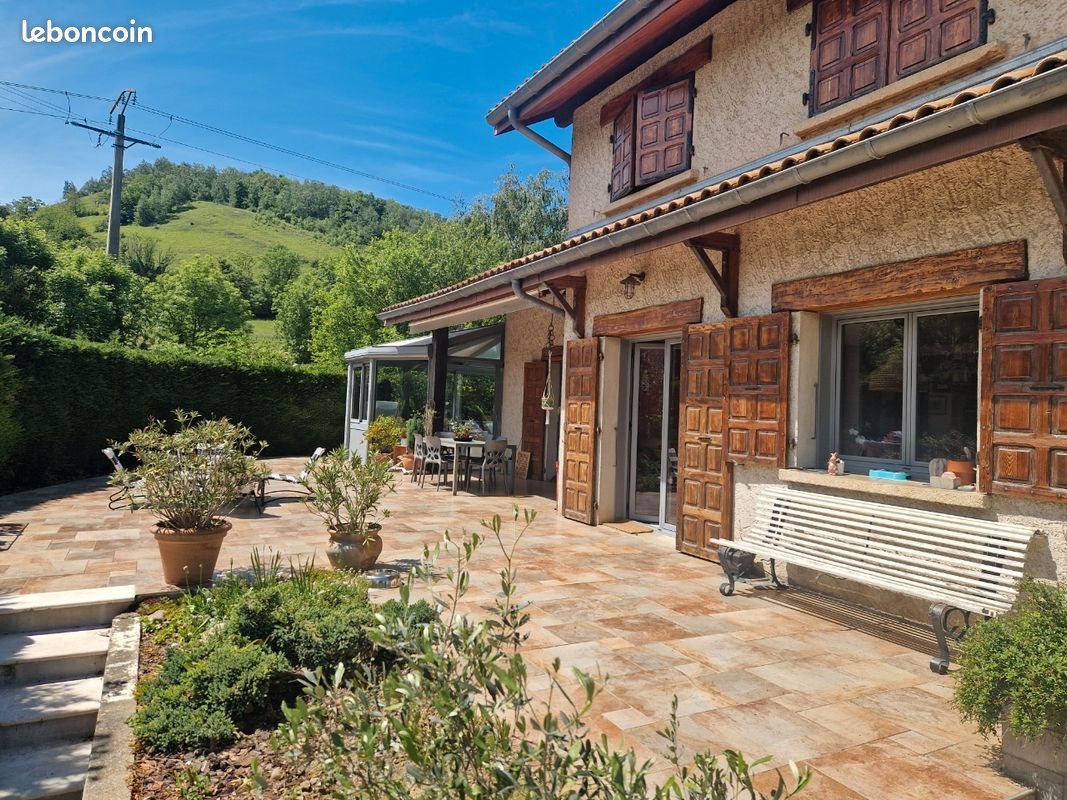 Maison à vendre, 219m², Brié-et-Angonnes