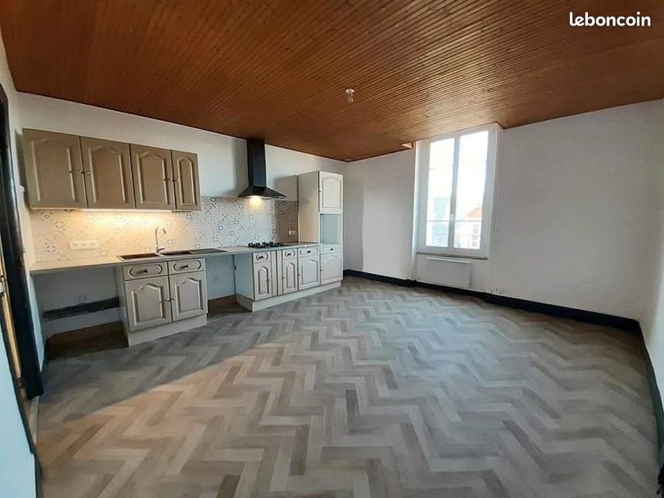 Appartement à louer, 46m², Mauriac