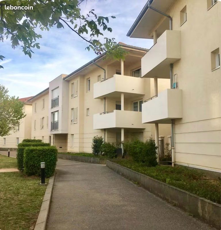 Appartement à louer, 54m², Bron