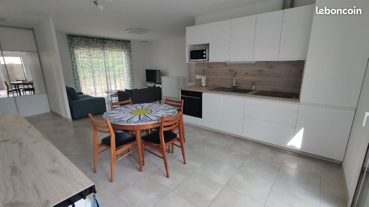 Maison à louer, 69m², Bignoux