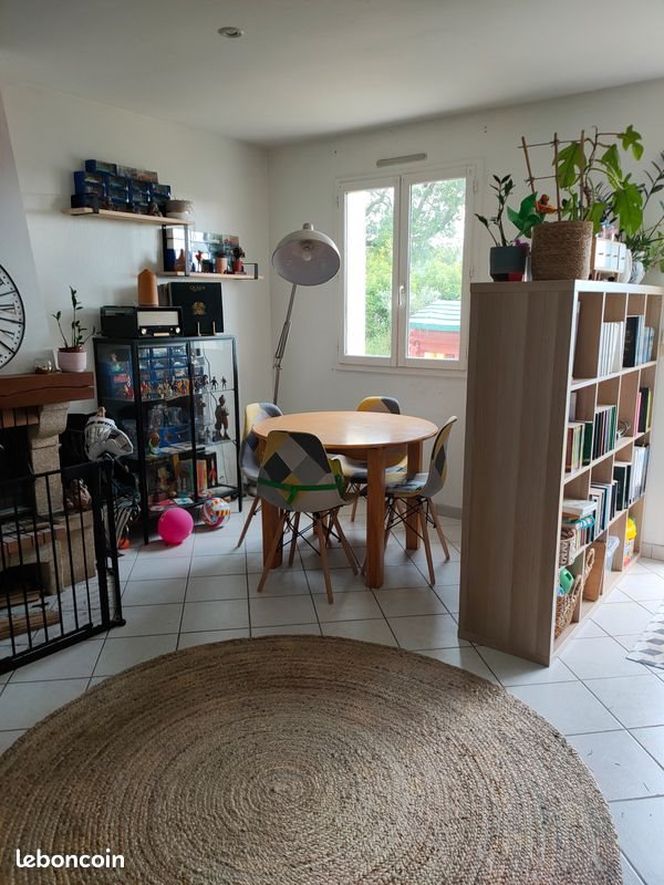 Maison à louer, 80m², Gennes