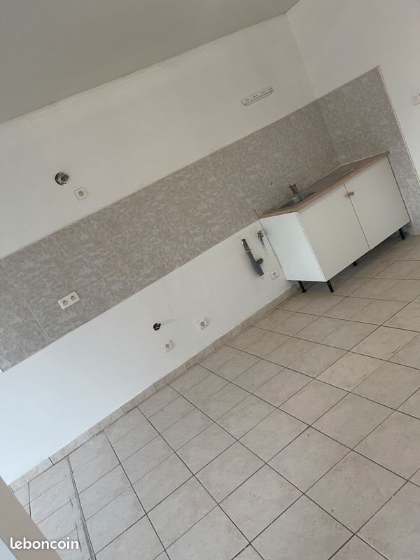 Appartement à louer, 100m², Champenoux