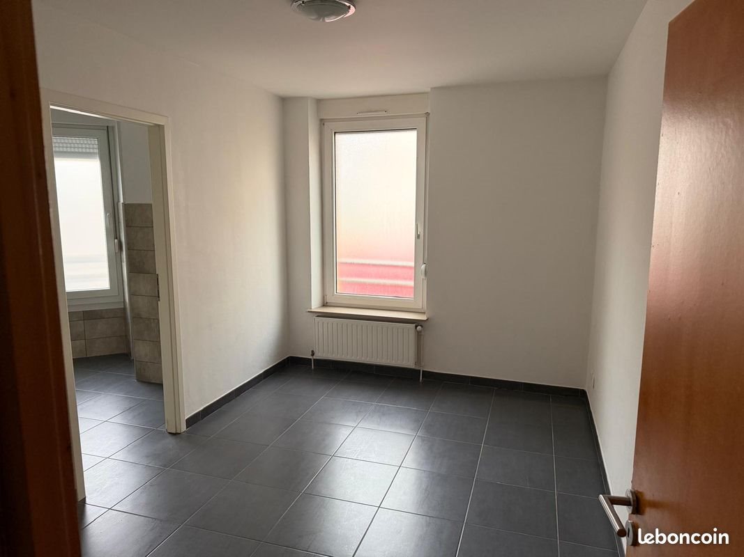Appartement à louer, 65m², Longwy