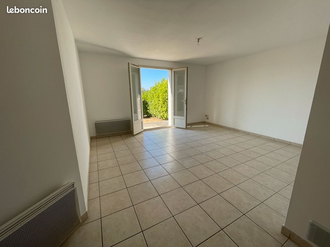 Maison à louer, 75m², Leuc