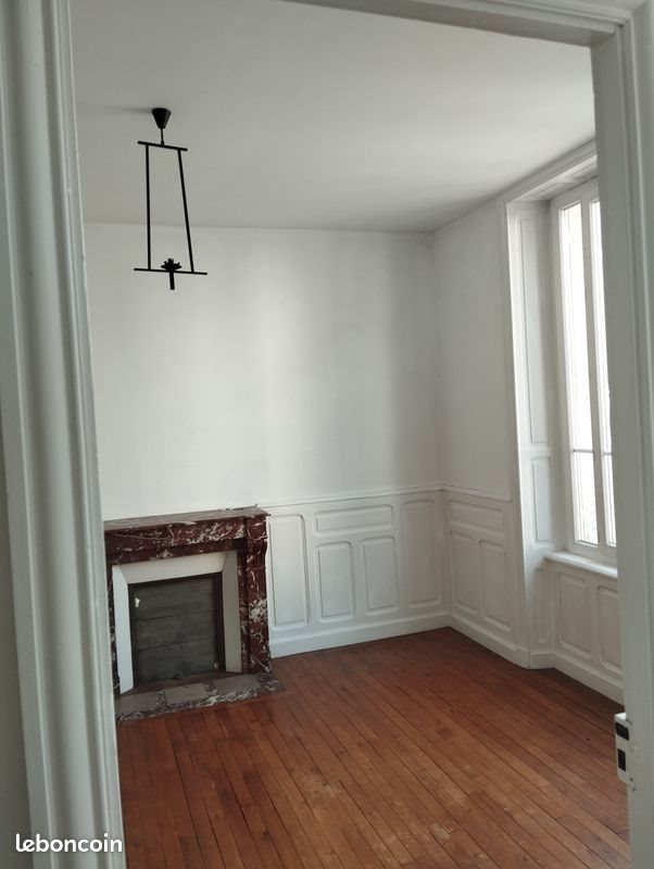 Appartement à louer, 70m², Condat