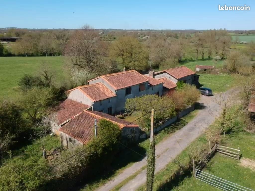Maison à vendre, 160m², Largeasse