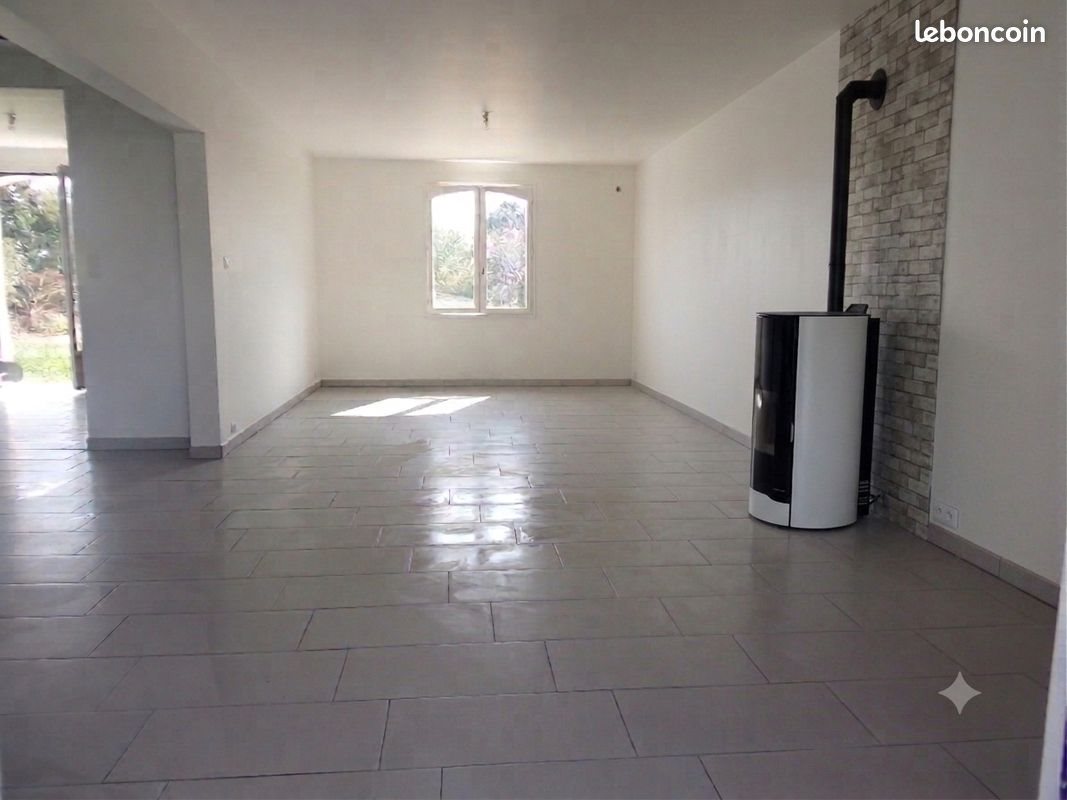 Maison à louer, 123m², Tresboeuf