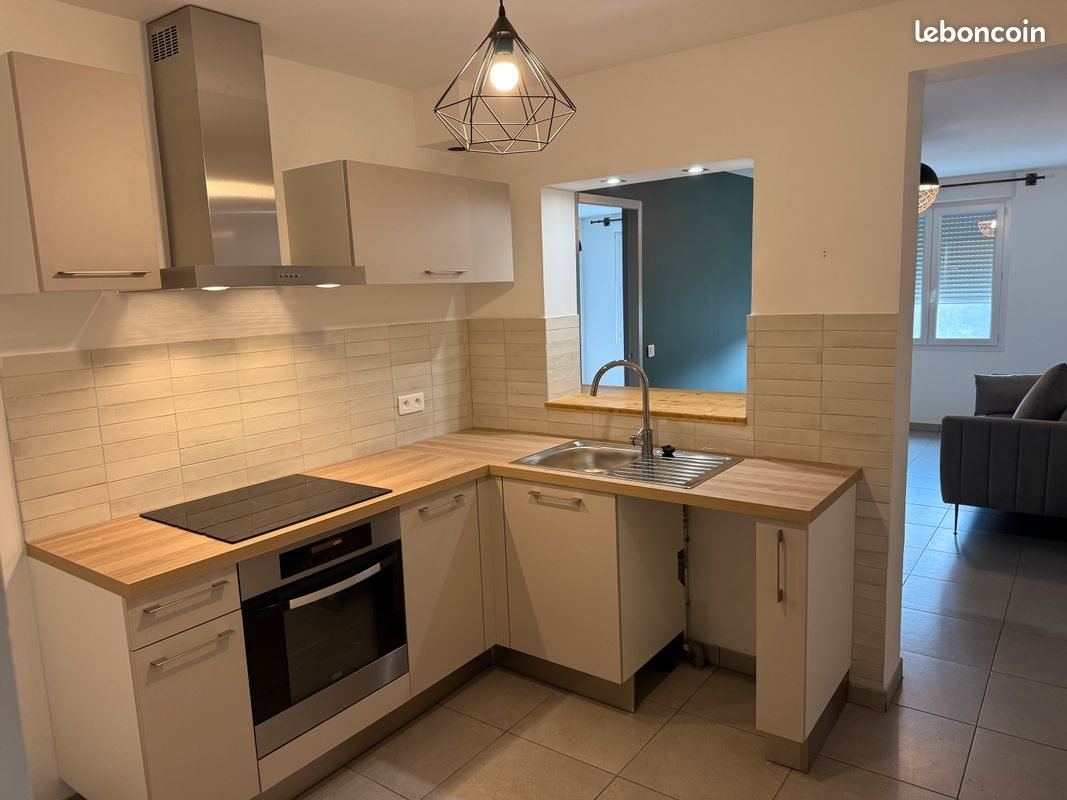 Appartement à louer, 43m², Eccica-Suarella