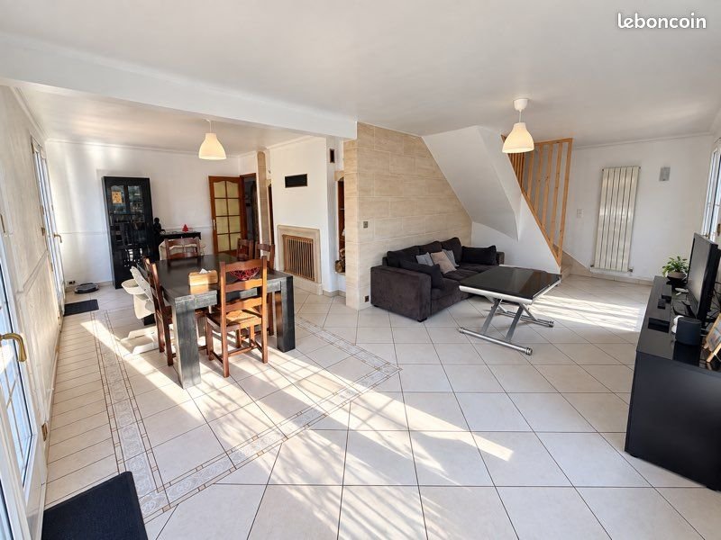 Maison à louer, 128m², Orry-la-Ville