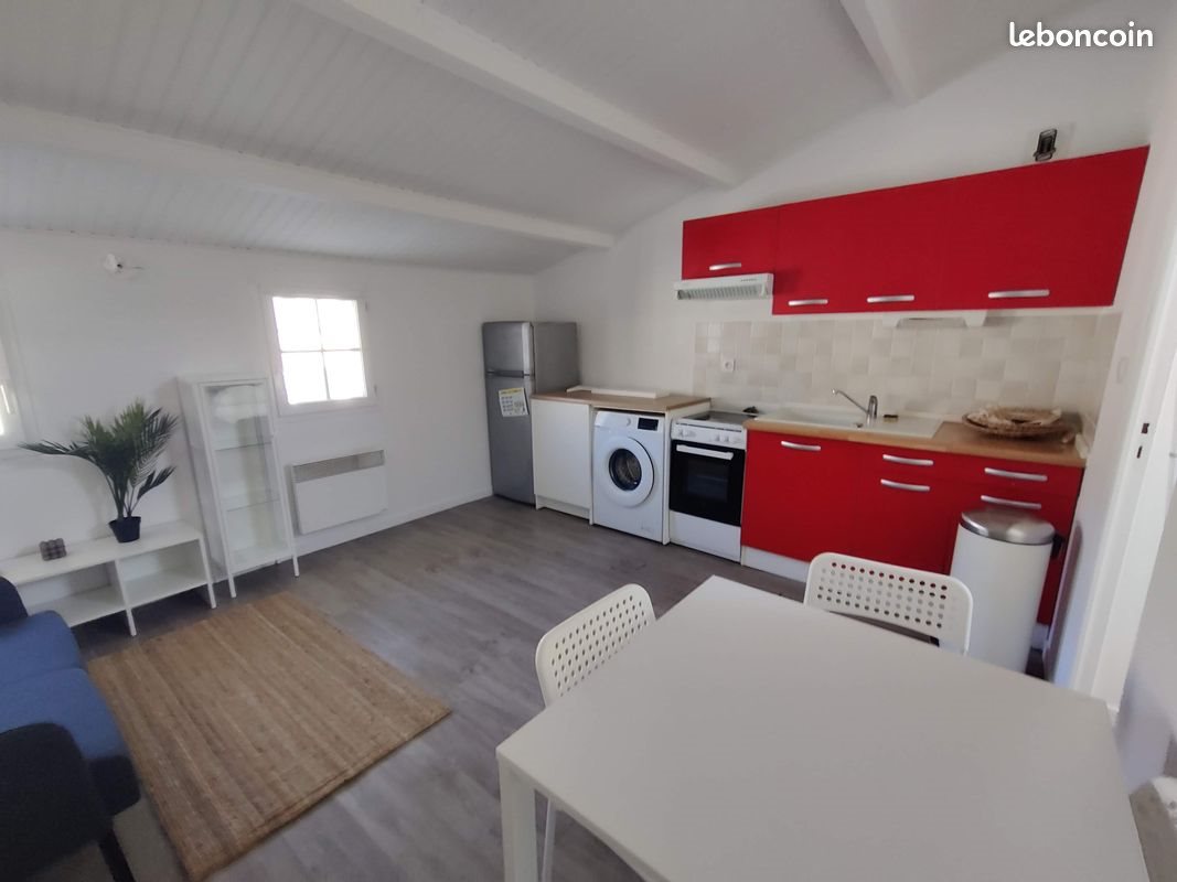 Appartement à louer, 28m², Rochefort