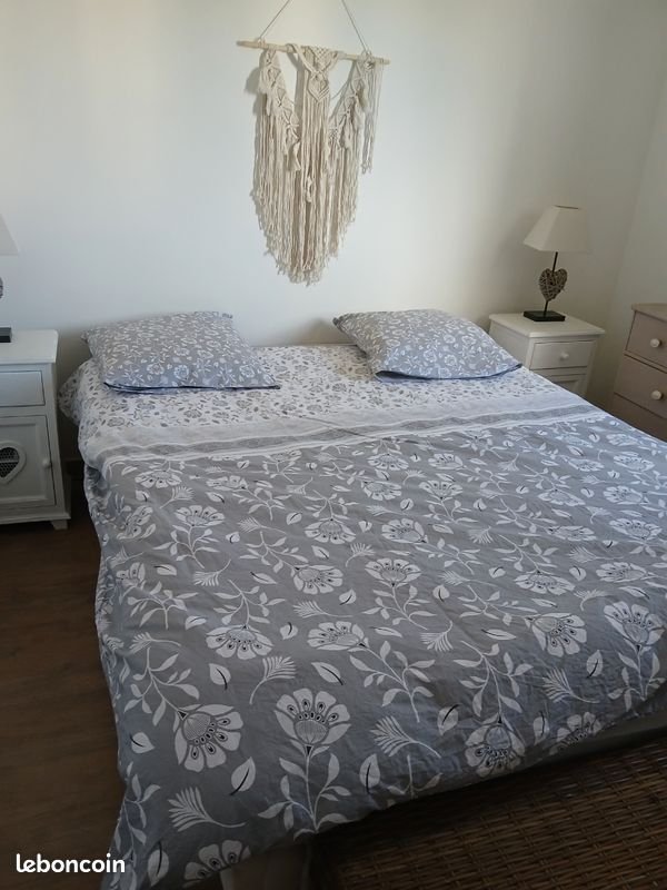 Appartement à louer, 70m², Fréjus