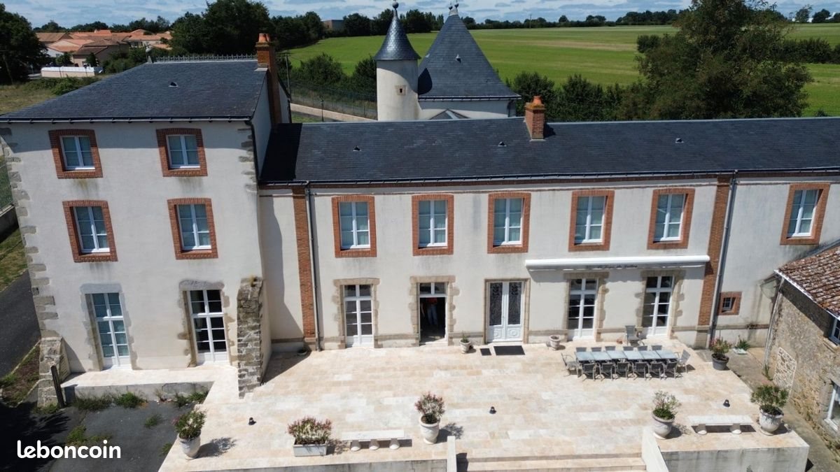 Maison à louer, 500m², Cholet
