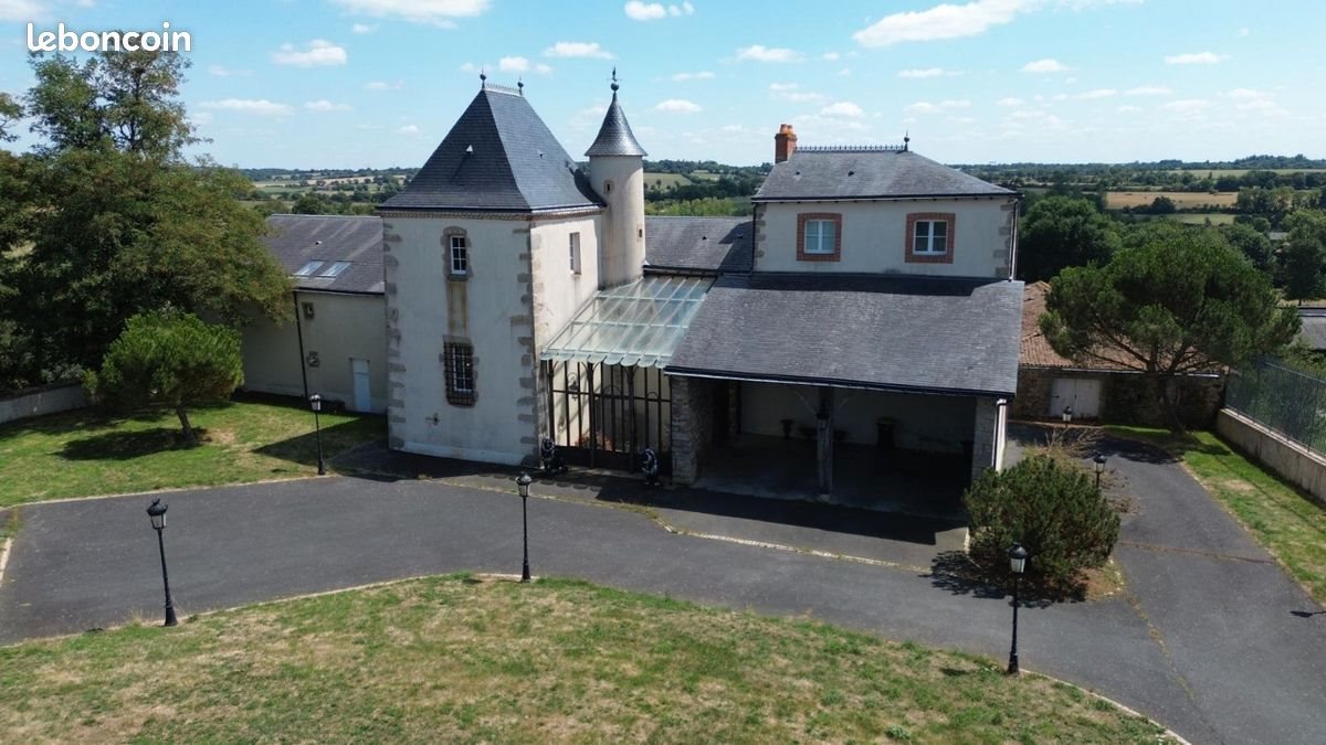Maison à louer, 500m², Cholet