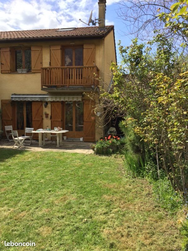Maison à louer, 102m², La Buisse