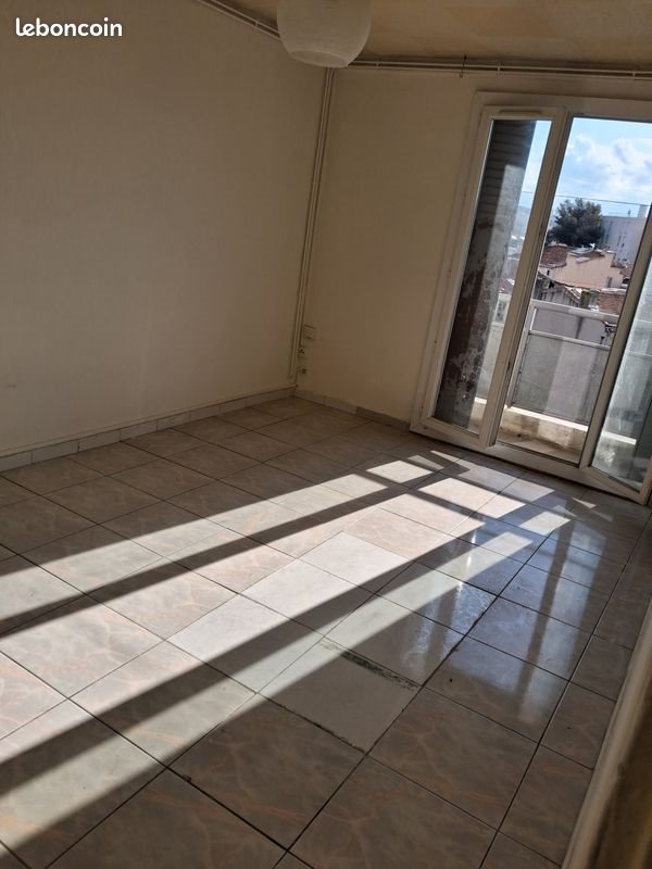 Appartement à louer, 54m², Marseille 3ème